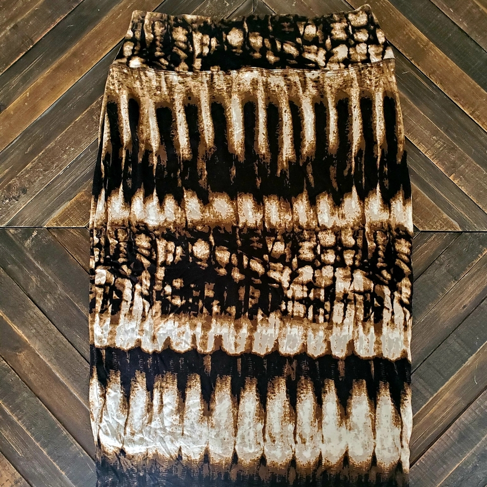 Neiman Marcus Pencil skirt NWT